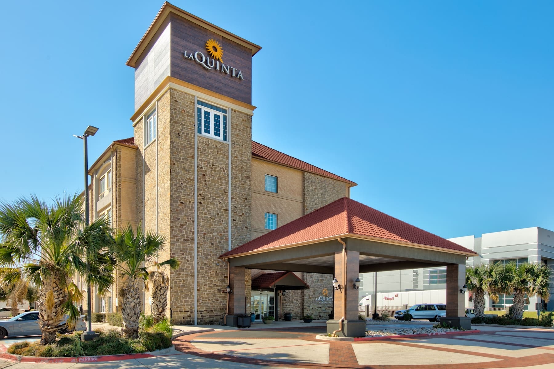 lqwyndhamdallasgrandprairie
